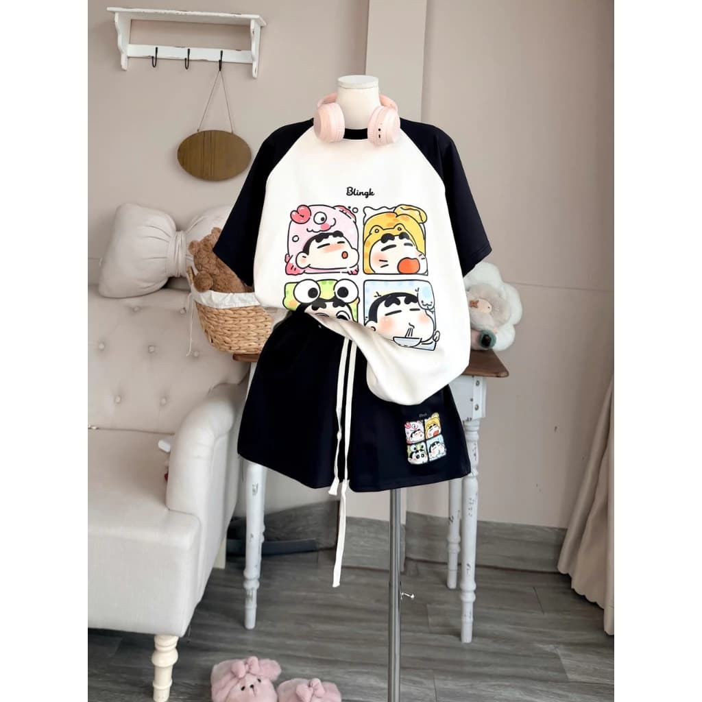 CHÍNH HÃNG Set bộ nữ áo thun cổ tròn phối quần bèo ren in hình shin mặc đi chơi ở nhà phong cách dễ thương