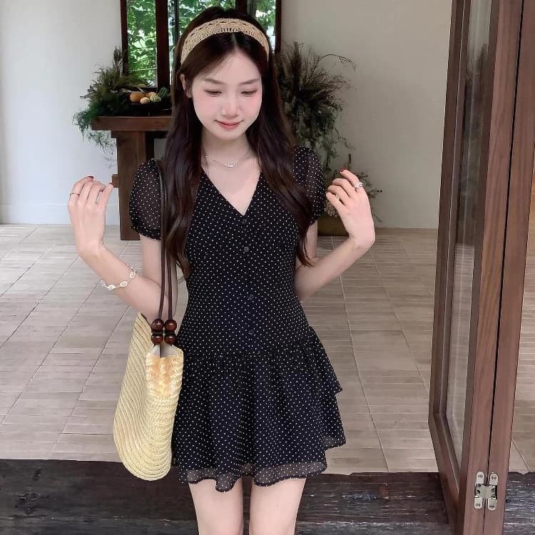 Váy tơ chấm bi cổ V tay bồng dáng xòe phong cách tiểu thư Hàn Quốc 24Febstudio VVN0031