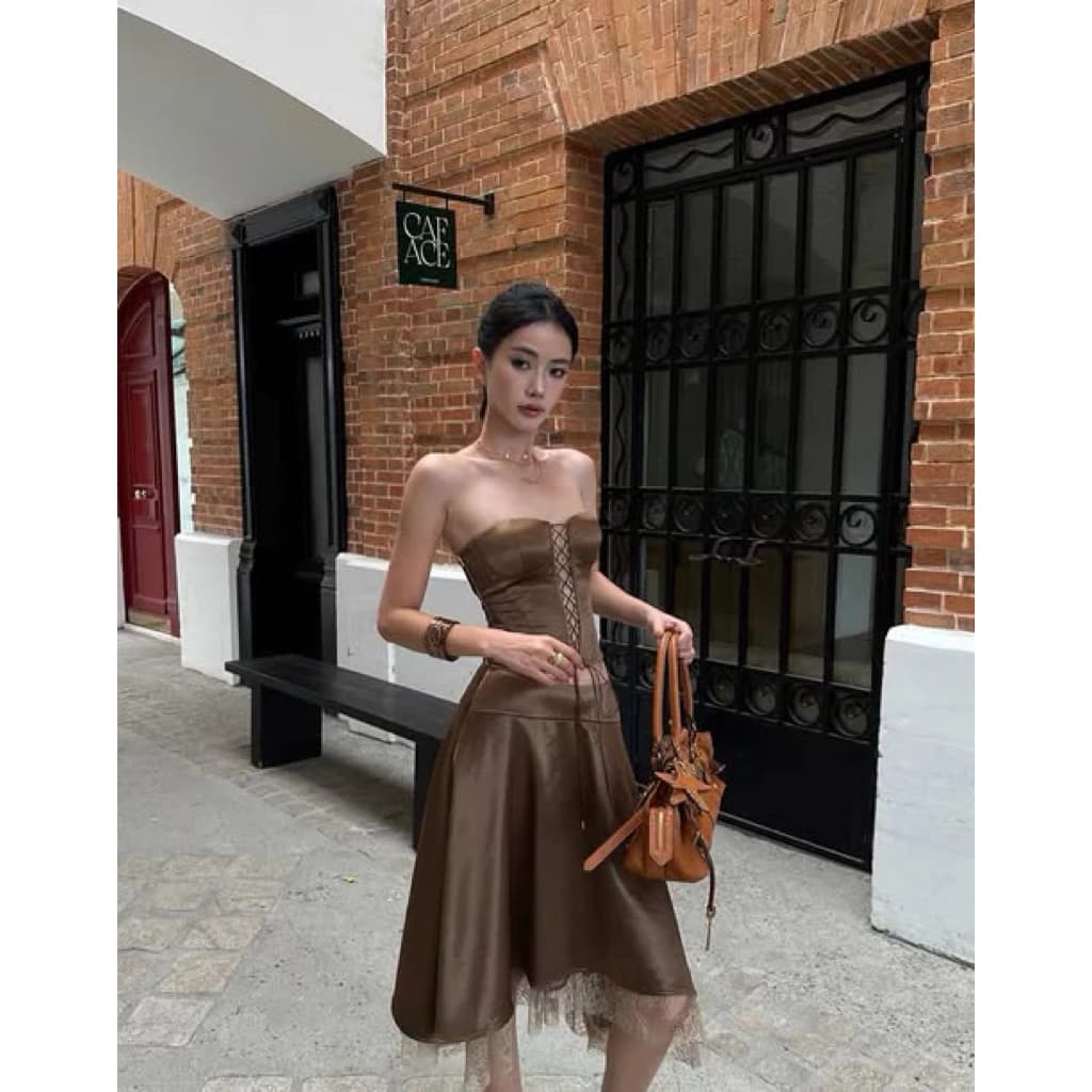 TIBU - Set Áo Corset Cúp Ngực Đan Dây Phối Chân Váy Lụa Viền Ren Sang Chảnh Đi Chơi Dạo Phố B793