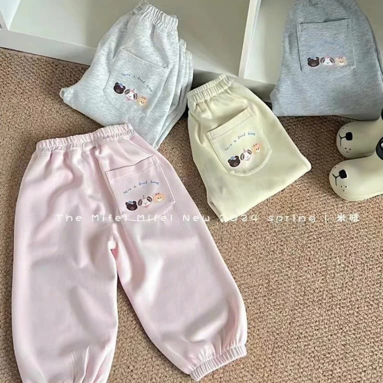 Quần Nỉ Jogger Bé Gái Form Rộng Unisex Mềm Mịn Có Túi Họa Tiết Gấu Dễ Thương, Quần Thu Đông Nỉ Bé Gái Bo Chun