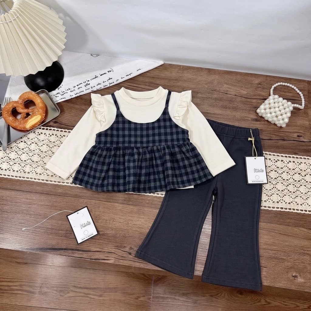 Set Đồ Bé Gái Áo Dài Tay Phối Váy Yếm Caro Kẻ Sọc, Bộ Quần Áo Thu Đông Bé Gái 2 Món Phong Cách Hàn Quốc Dễ Thương - M80