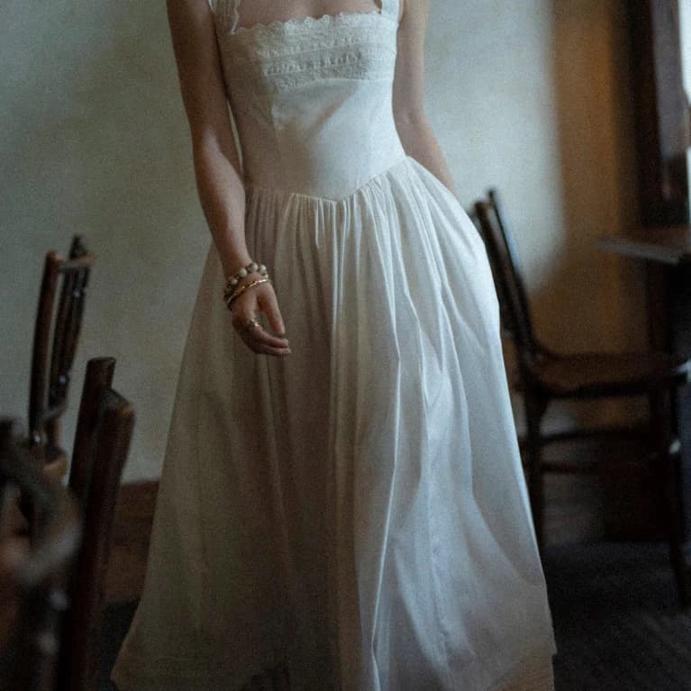 Đầm nữ phối ren hoa nhí dáng dài thanh lịch - MIRA DRESS