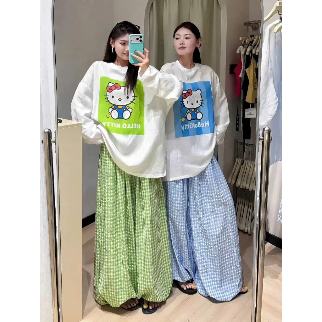 Set áo thun dài tay cho nữ in hình mèo hello kitty mix quần suông kẻ caro xinh