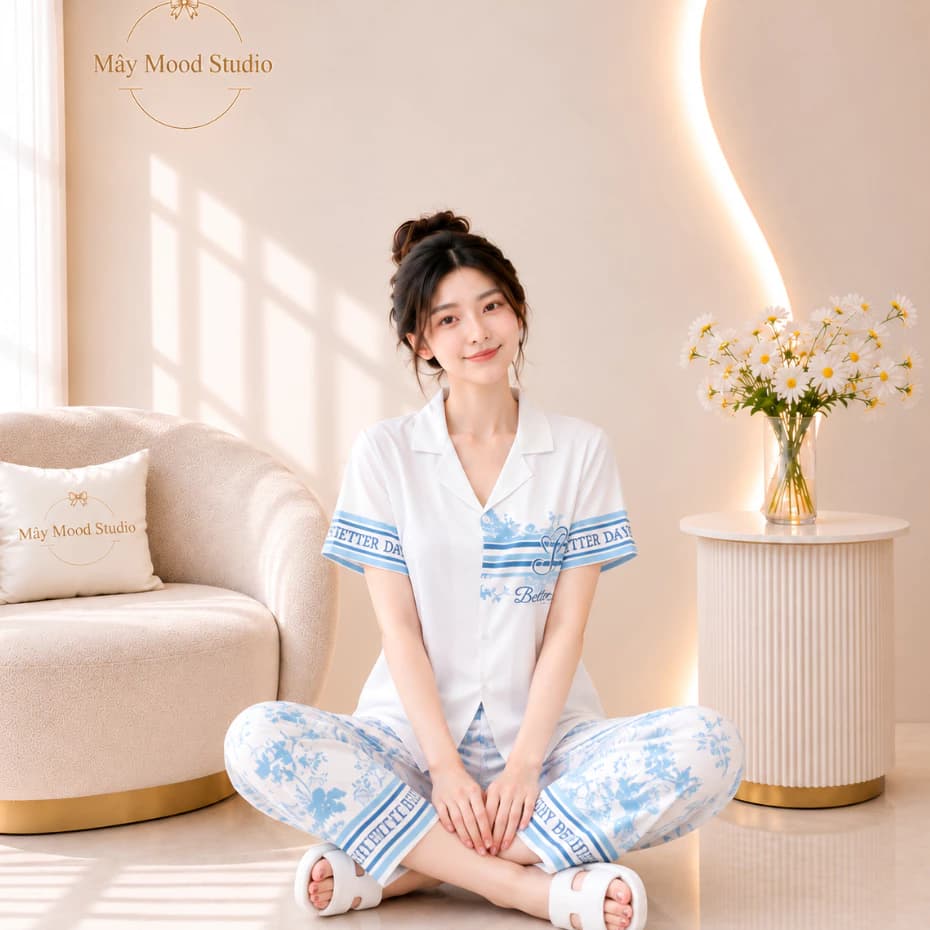 Đồ Bộ Nữ Pyjama Lụa Cát Tay Ngắn Quần Dài Cổ Bẻ Họa Tiết Hoa Xanh – Mây Mood Studio