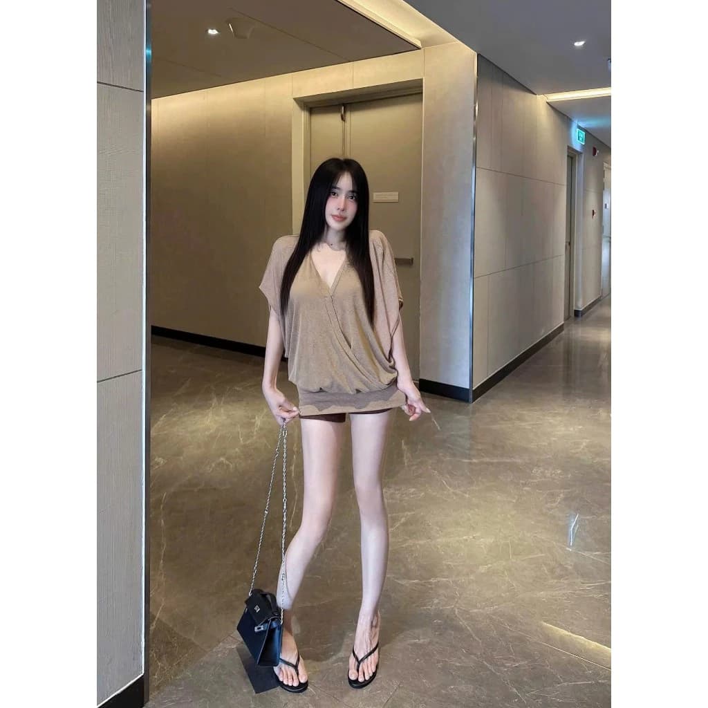 Sét áo thun giấy cổ V tay cánh rơi vạt chéo chun eo mix quần short đùi body len tăm sét 2 màu tôn dáng trẻ trung S109