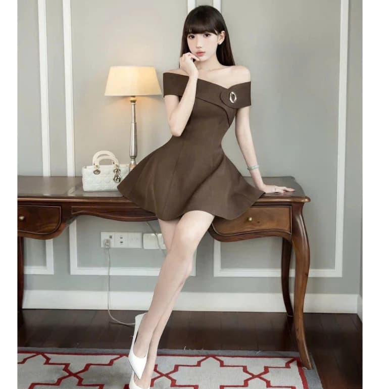 Đầm nữ dáng ngắn trễ vai chất bố xược dày dặn thời trang basic - nâu đậm