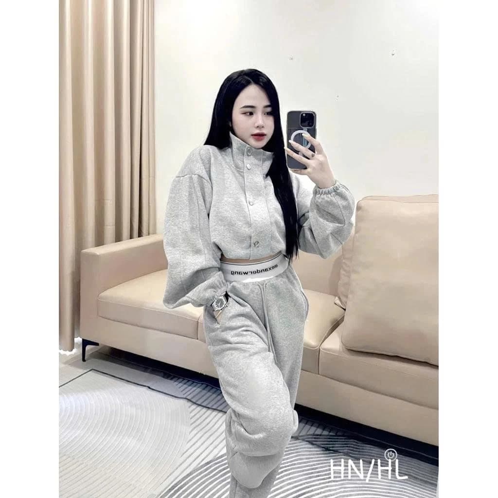 Bộ Nỉ Nữ Croptop Cổ Cao Đính Cúc Kèm Quần Suông Form Rộng Mềm Ấm Dễ Mặc Phong Cách Hàn Quốc Hottrend Thu Đông