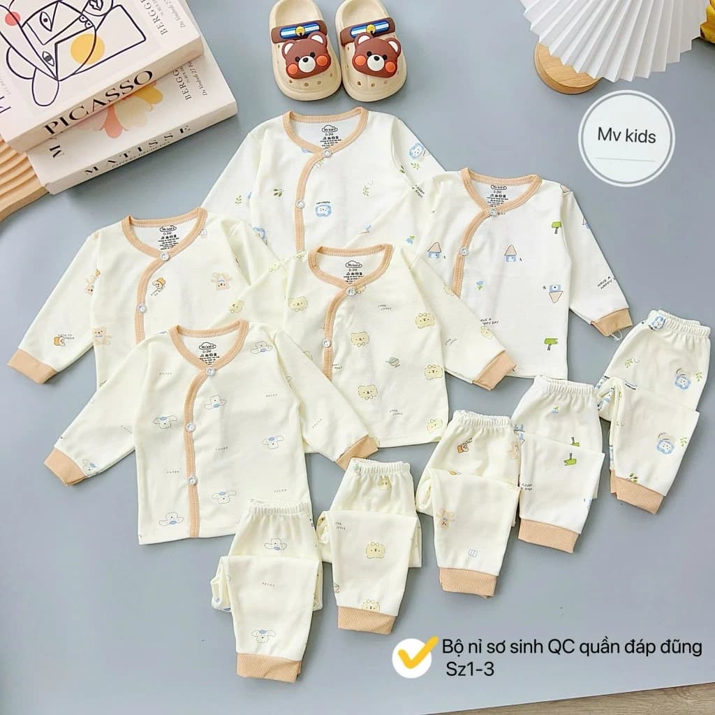 [Bộ Nỉ] Set 4 bộ nỉ thu đông dài tay cúc lệch dày dặn nền kem in hoạ tiết cho bé 3-9kg