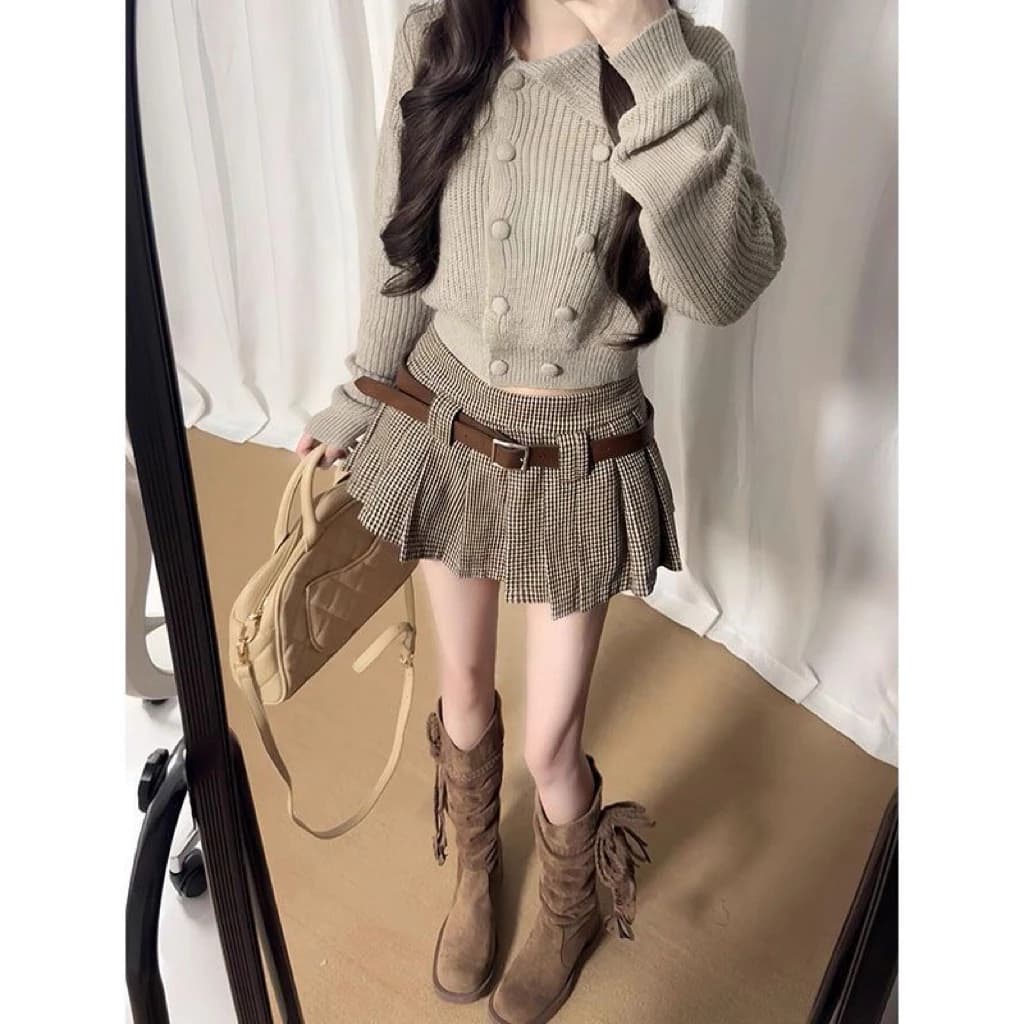 𝐘𝐮𝐫𝐢.𝐬𝐭𝐨𝐫𝐞 Set Áo Len + Chân Váy Kèm Đai Màu Nâu Cá Tính