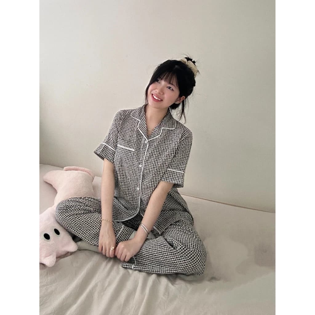 Pyjama hoa nhí màu đen caro trắng - Chất vải xốp nhún - Đồ ngủ nữ, đồ mặc nhà