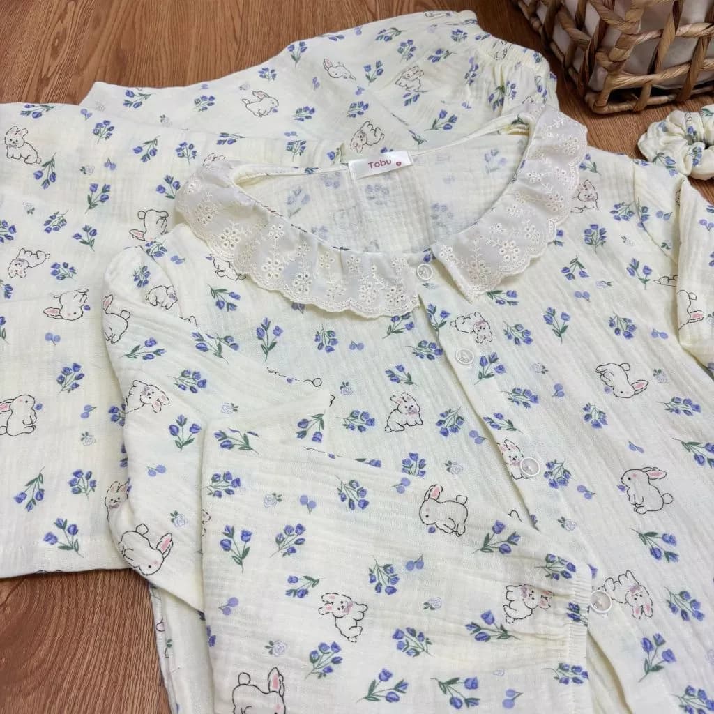 Bộ đồ ngủ Thu Đông cổ tròn phối ren chất liệu vải xô Muslin mềm mại, thoáng khí