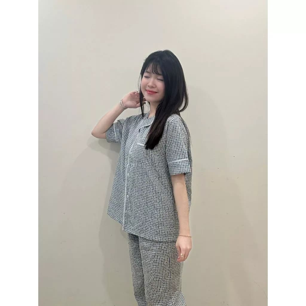Pyjama hoa nhí màu xanh caro vàng - Chất vải xốp nhún - Đồ ngủ nữ, đồ mặc nhà