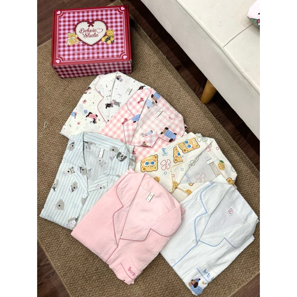 [ 𝑫𝒆𝒍𝒘𝒊𝒏 𝑺𝒕𝒖𝒅𝒊𝒐 ] Bộ Đồ Ngủ Mặc Nhà Tay Dài Nhiều Hoạ Tiết Dễ Thương Hàng QCCC sư