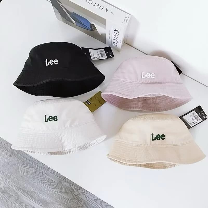 mũ bucket thêu lee, Chất liệu kaki, chữ thêu sắc nét, màu sắc bazic,vòng đầu 53-58cm.